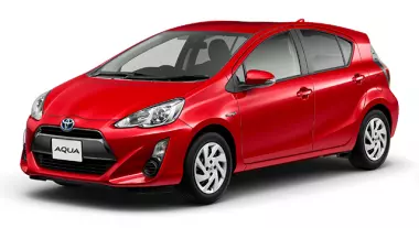 Toyota Aqua (правый руль) рестайлинг с 14г.